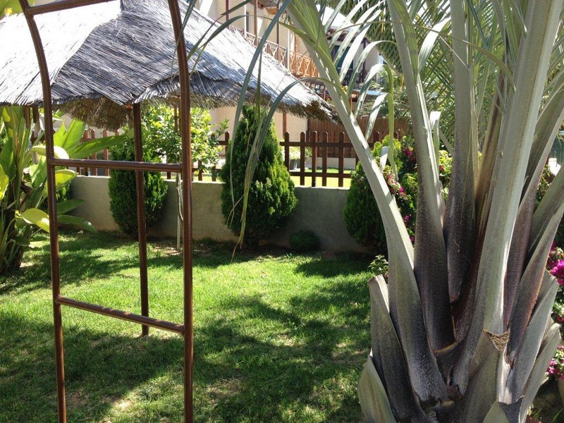 2 FL HOUSE MOUTAGIAKA
