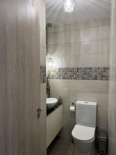 luxurious flat with roof garden