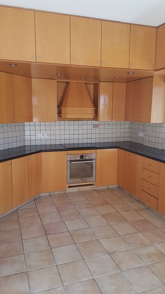 4bd room house at Ekali -sp